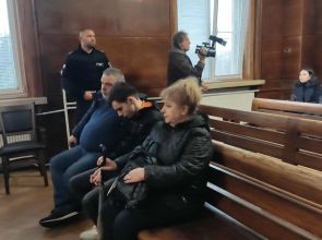 19-годишният, прегазил трима души в Разград, се изправи пред съда в Русе