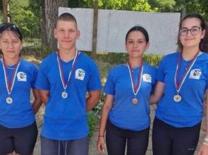 Успешно представяне на СК „Сини птици“ на Купа „Етър“: пет медала от надпреварата