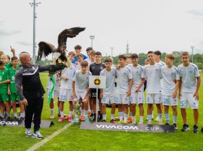 Юношите на ФКСБ вдигнаха купата за първо място на „VIVACOM CUP 2024“