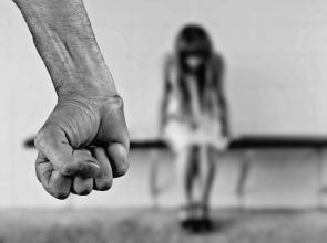 29-годишна жена от Голям Поровец е жертва на системен тормоз от бившия си приятел