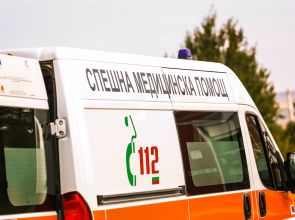 Трима пострадаха при катастрофа преди жп прелеза край Ясеновец