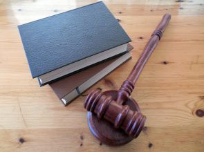 Окръжен съд отказа по-лека мярка на 53-годишен, обвинен в опит за изнасилване
